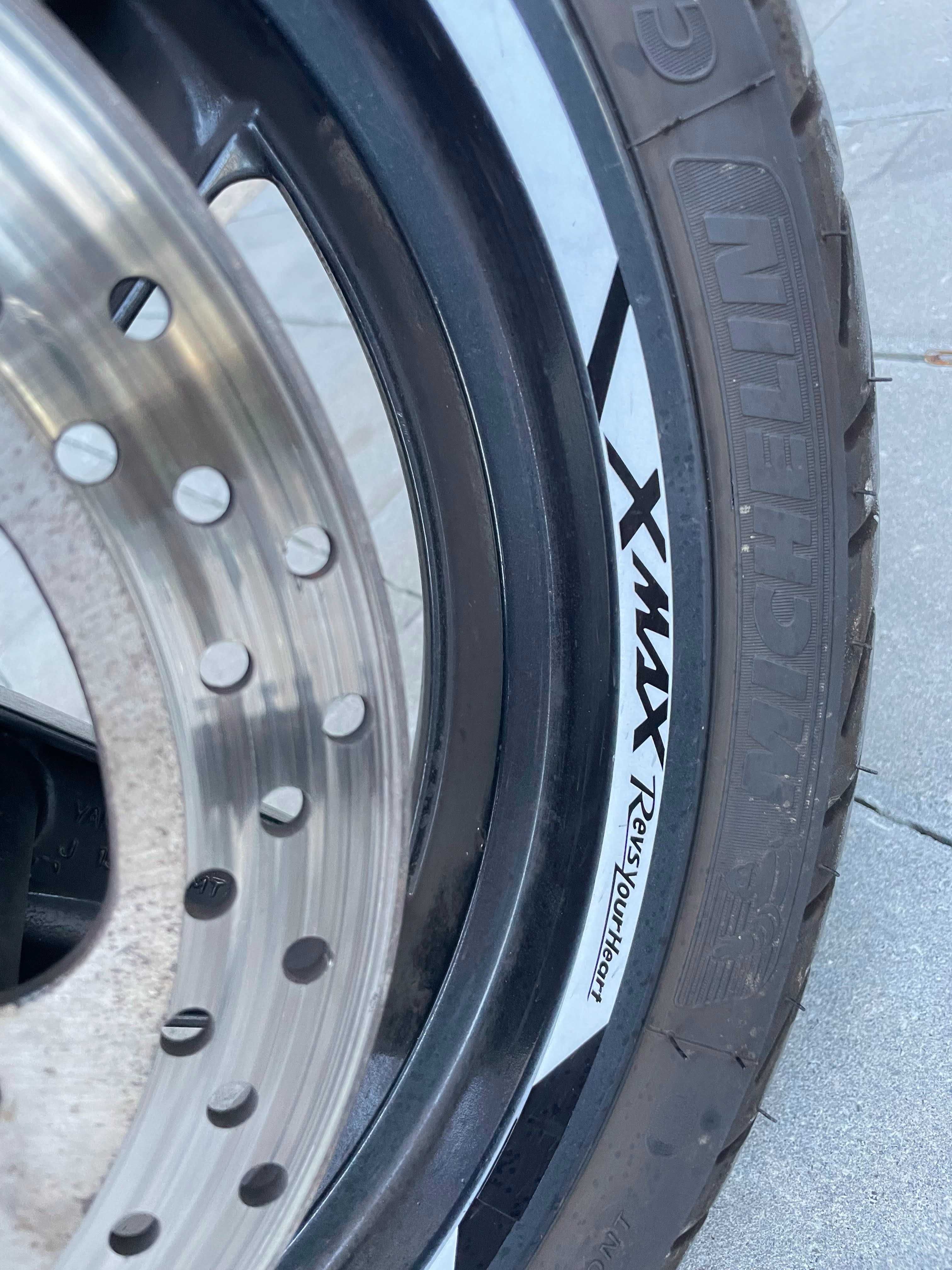 Yamaha X Max 125