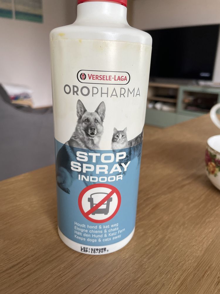 Stop spray chroniący meble od zniszczeń przez zwierzaków