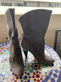 Botas Guess em Caixa Original tamanho 40 - Como Novas