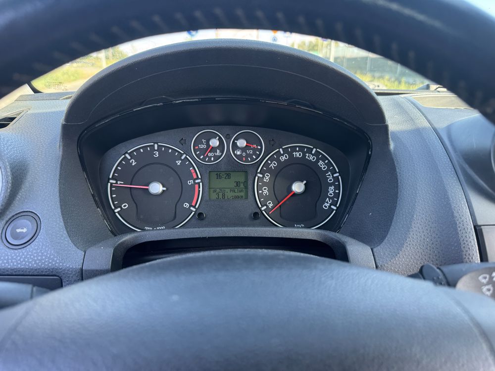 Ford Fiesta 1.4 TDCi – mały przebieg, bardzo dobry stan, długie opłaty