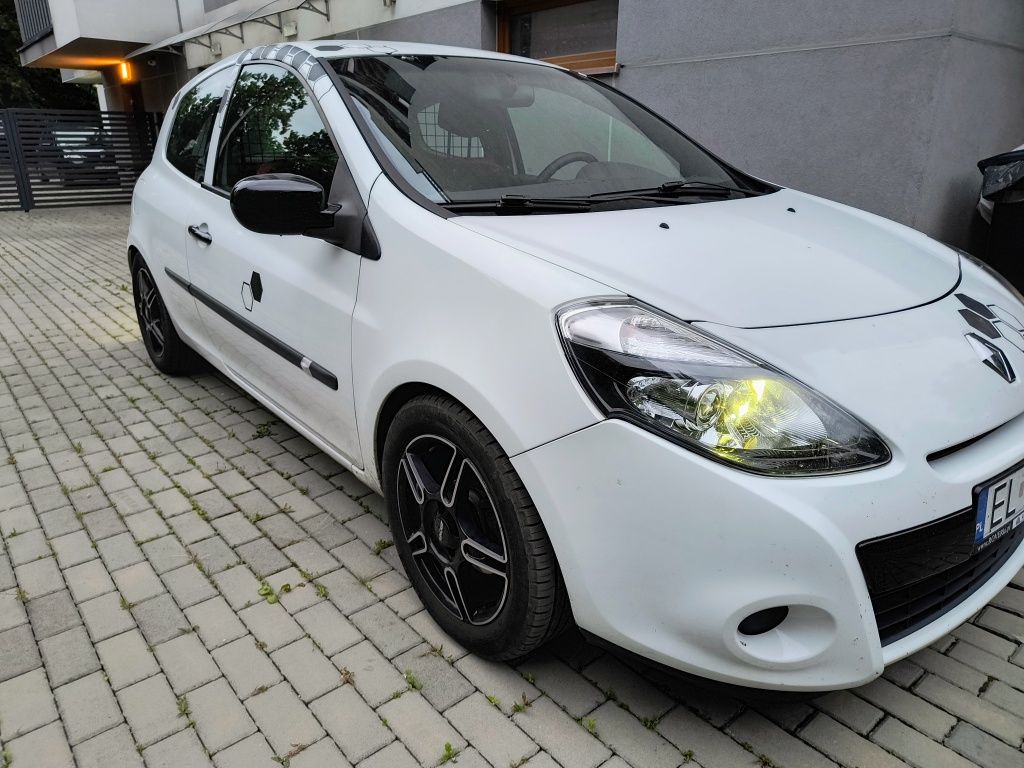 Renault Clio 3 1.2 tce 150km  sleeper