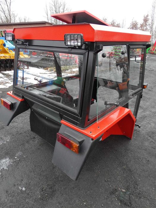 kabina ciągnikowa która pasuje do t25 mf mtz 330 360 MF nowa