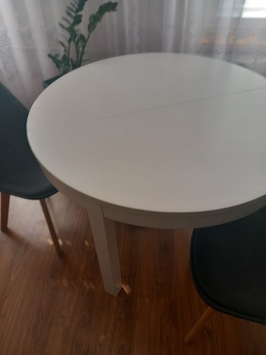 Stół  kuchenny  rozkładany