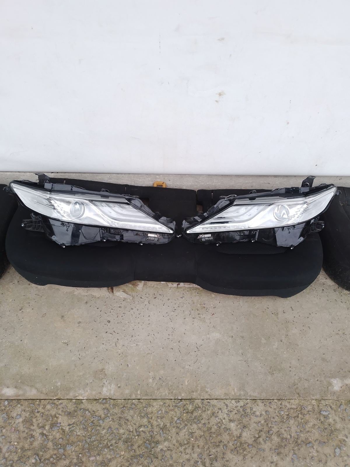 Фари Toyota Camry 70 2017-2023 fulled