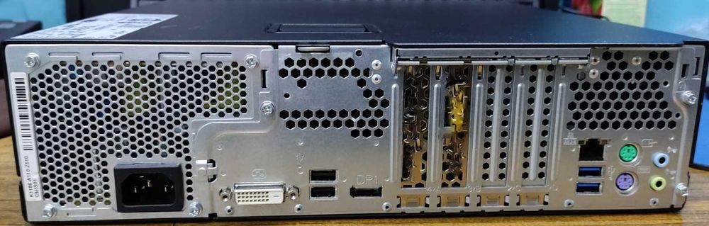 Fujitsu Esprimo D556 i5-6400 DDR4 4GB HDD 500GB