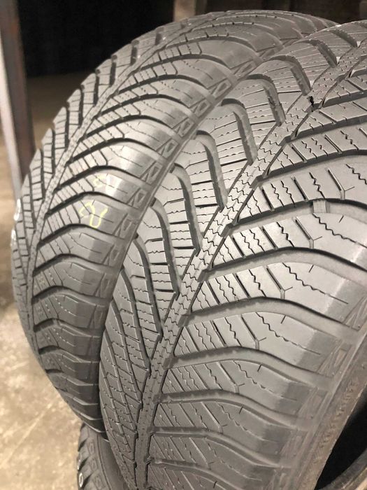 Шини Бу 195/60 R15 Goodyear Vector 4Season Пара