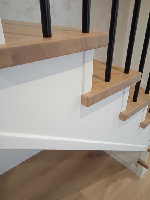 Schody drewniane na beton