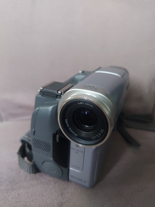 Видеокамера SONY DCR TRV 14e