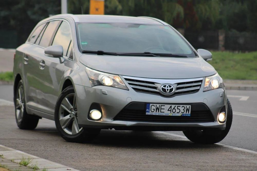 Toyota Avensis Gwarancja24*LIFT*1.8B*147KM*NAVI*Kamera*ALU*Konserwcja*ALACANTARA*FULL