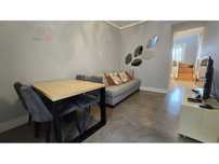 Apartamento T1 duplex renovado no Largo do Mastro, em Lisboa