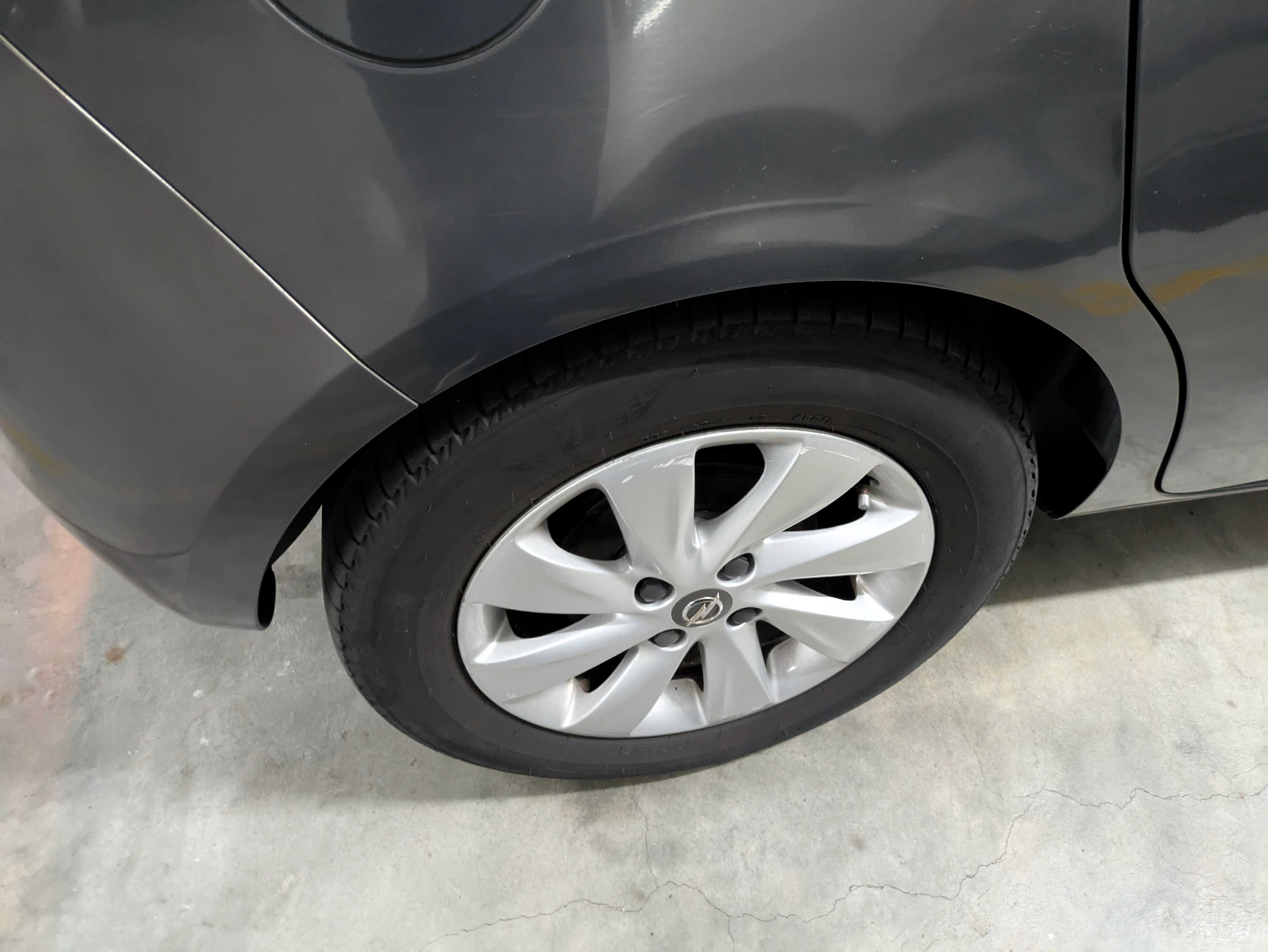 Opel Corsa 2015 em muito bom estado