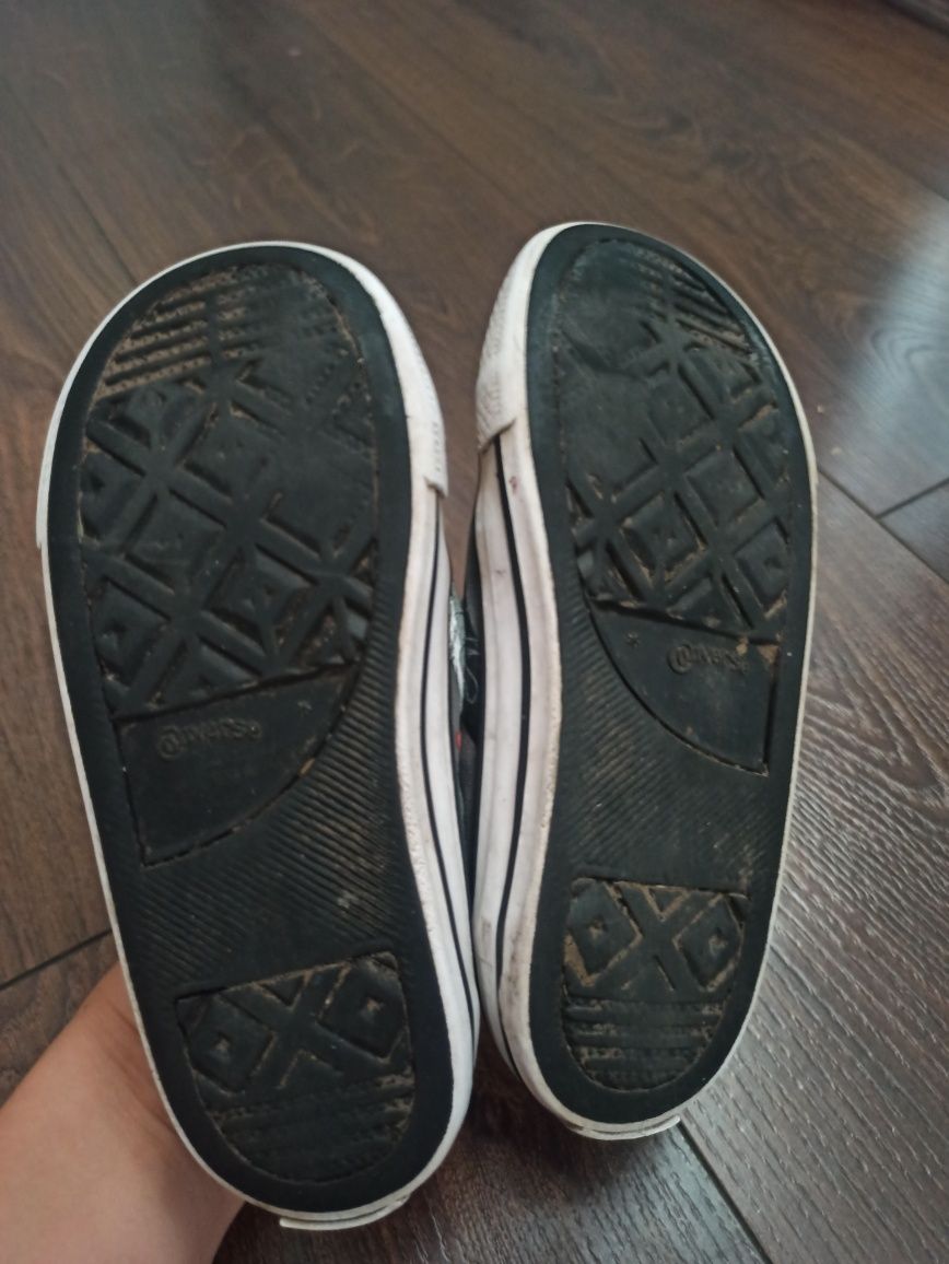 Converse Looney Tunes