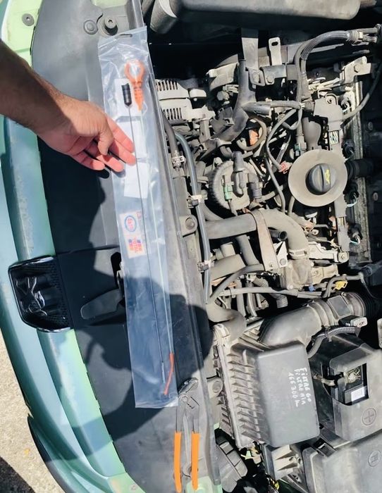 Щуп масляный пежо 206 207 307 Citroen C2 C3 C4 C5 Berlingo вантажівок