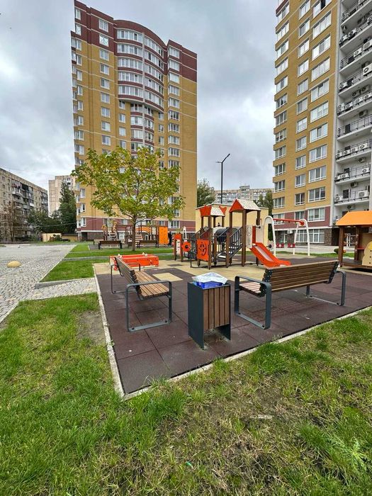 Продам 2-комн. квартиру в НОВОМ доме ЖК "Сан Сити" /Крымский Бульвар