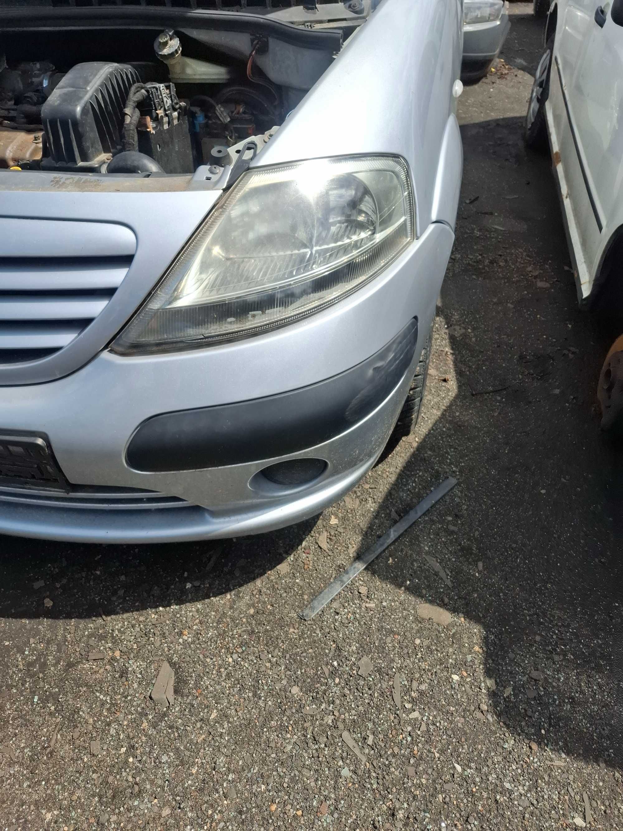 Zderzak przód Citroen C3