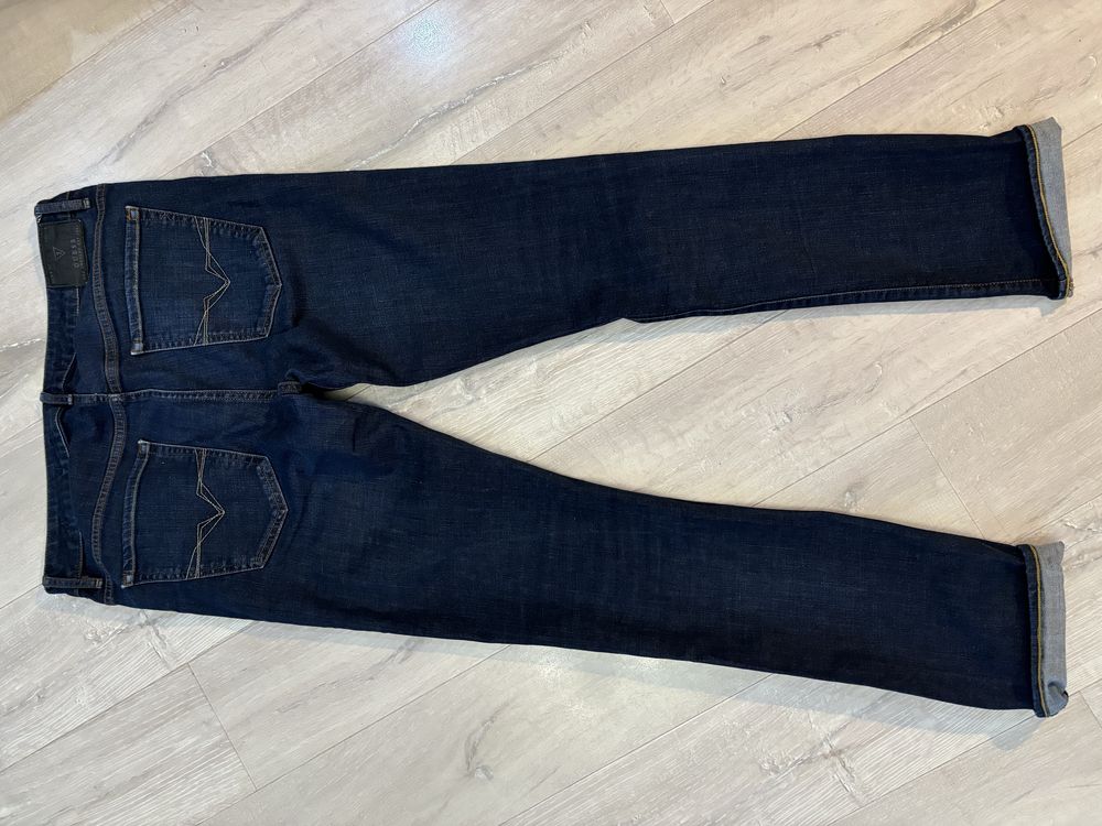 Spodnie jeans Guess rozmiar 34 skinny super stan