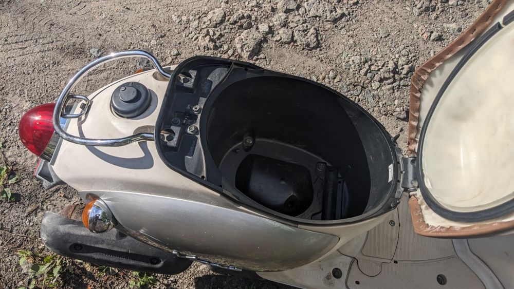 Скутер Yamaha Vino 4t