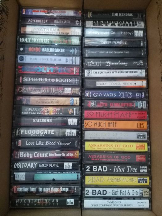 Ponad 100 kaset w trzech pudłach zdjęcia metal rock jazz i inne zestaw