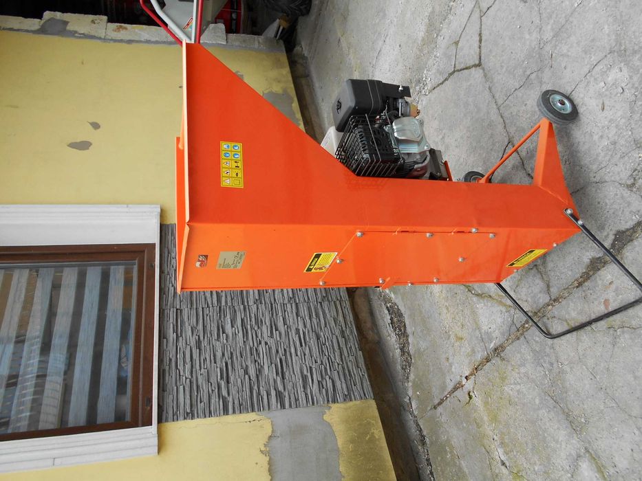 Rozdrabniacz spalinowy HANDY