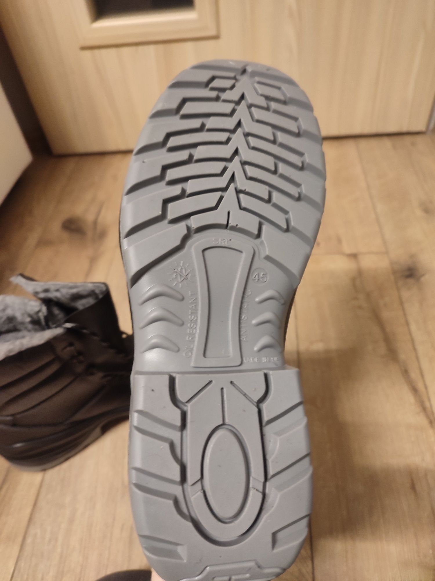 Buty. Obuwie robocze, trzewik ocieplany EXENA TORONTO S3 R.45