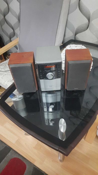 wieza sony  kaseta plyta radio  aux
