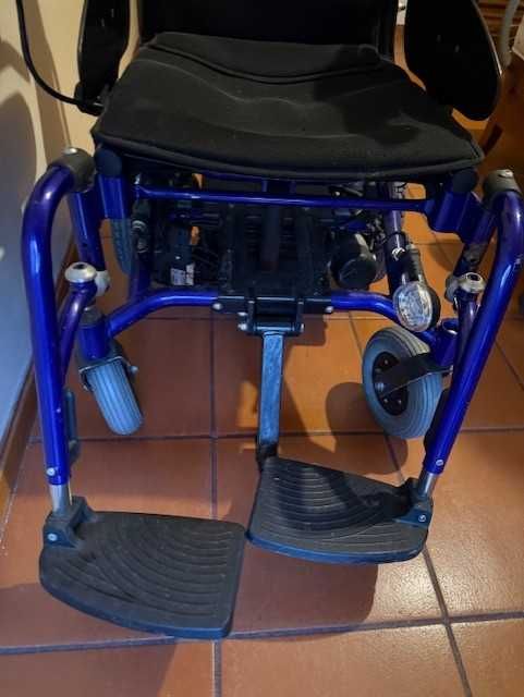 Cadeira de rodas elétrica