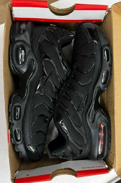 "Buty damskie Trampki"Nike_Air_Max_TN_Plus_czarny R.43