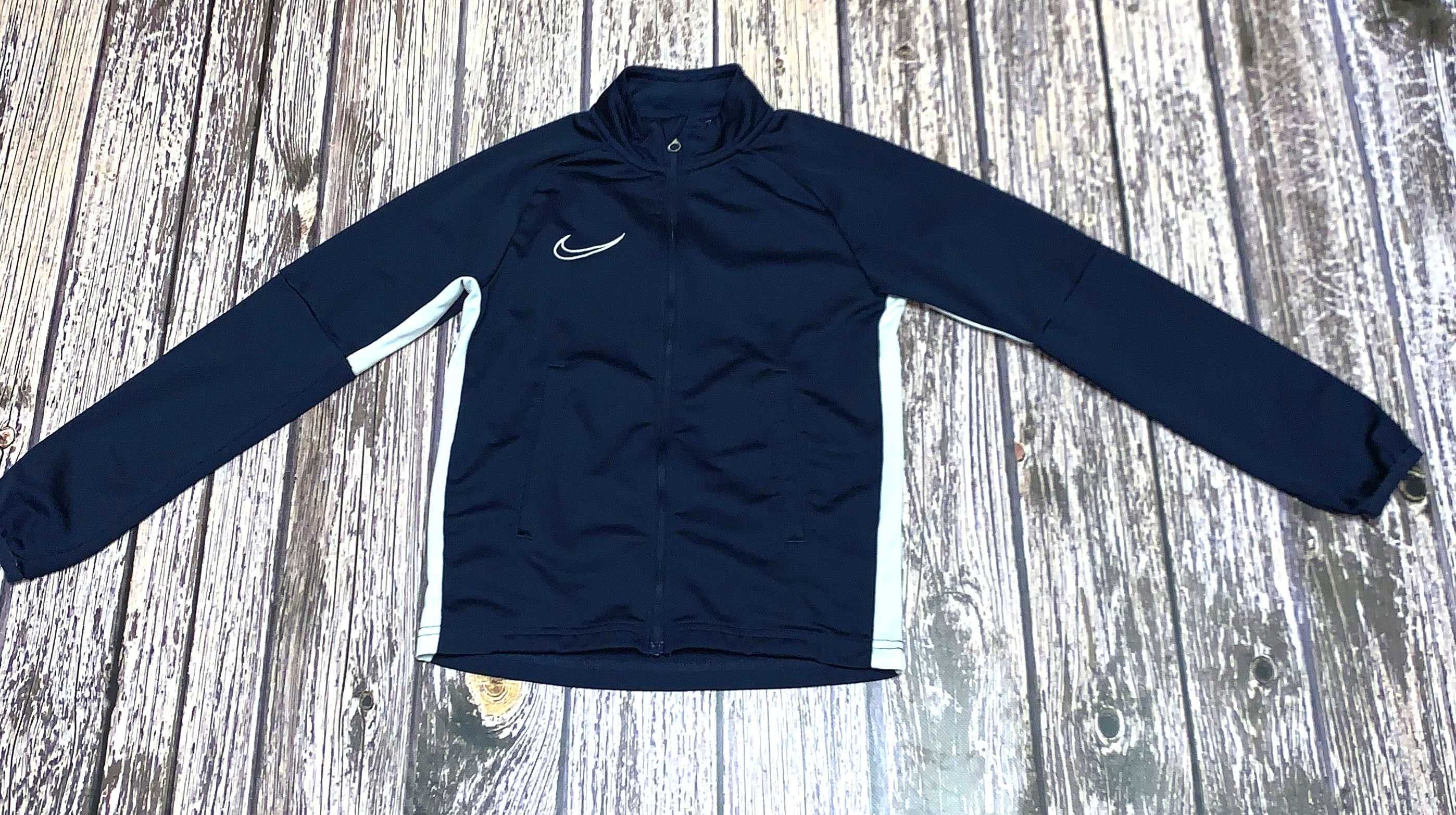 Кофта Nike для мальчика 8-9 лет. 128-134 см