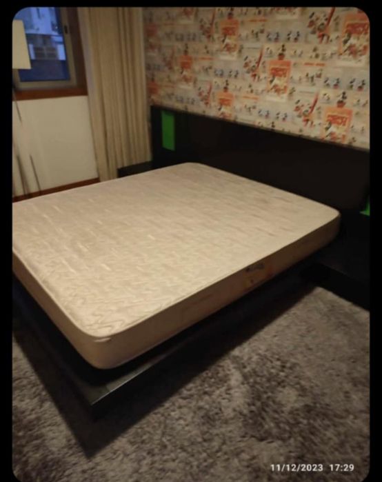 Cama madeira moçiça