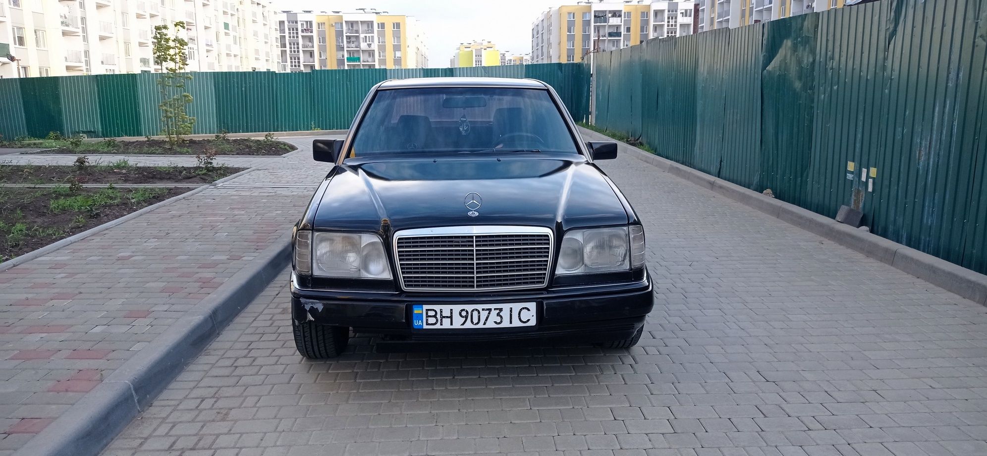 Mercedes E300 W124
