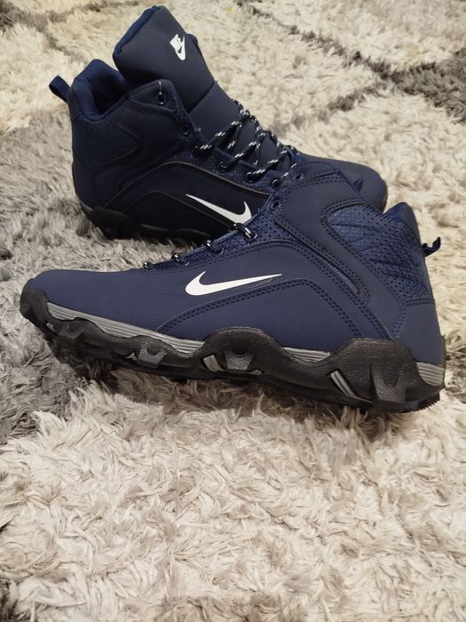 Nowe zimowe buty męskie