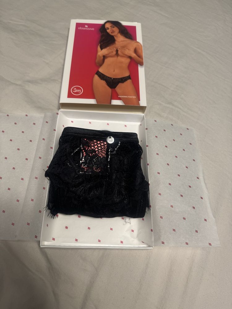 Figi koronkowe obsessive xl/2xl