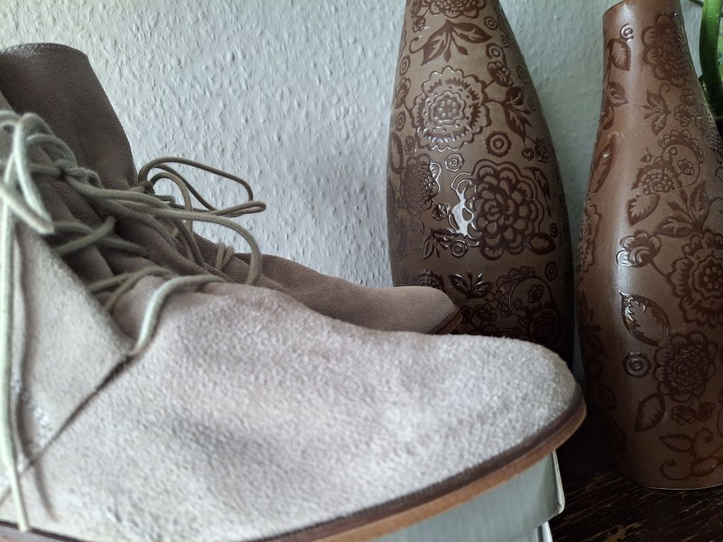 Catwalk  wiosenne botki zamszowe 41