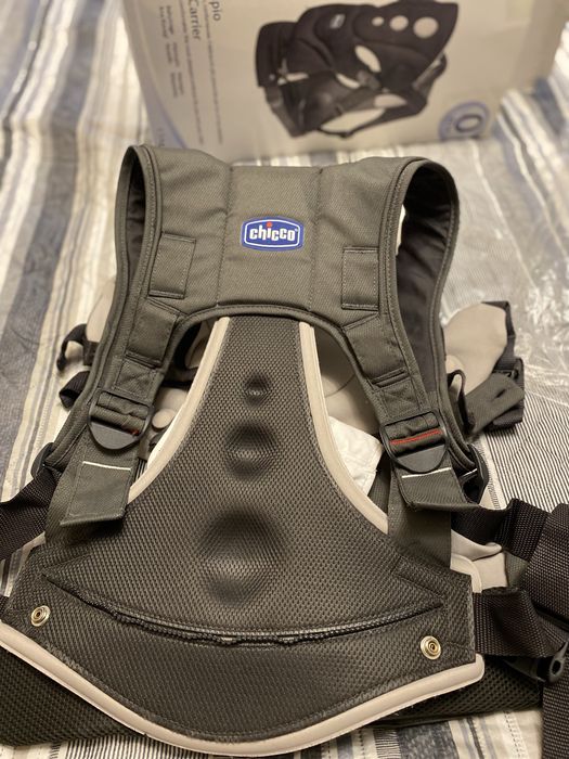 Дитяча переноска Chicco Close to You — 700 грн