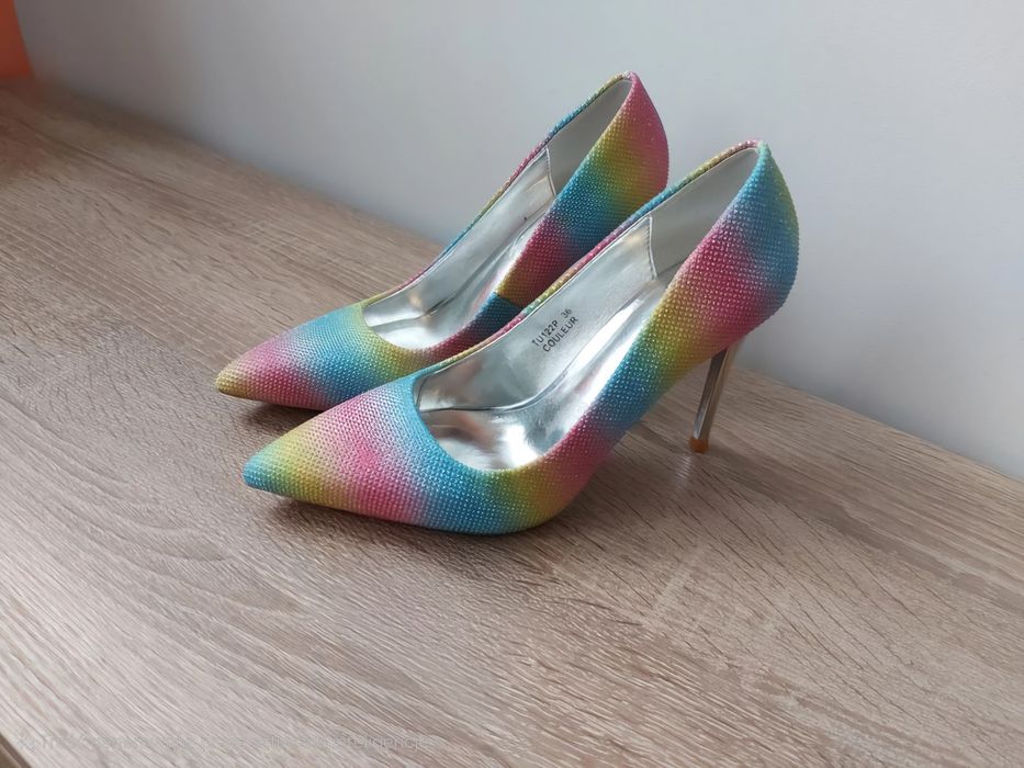 Szpilki czółenka 9cm rozmiar 36-23,5cm