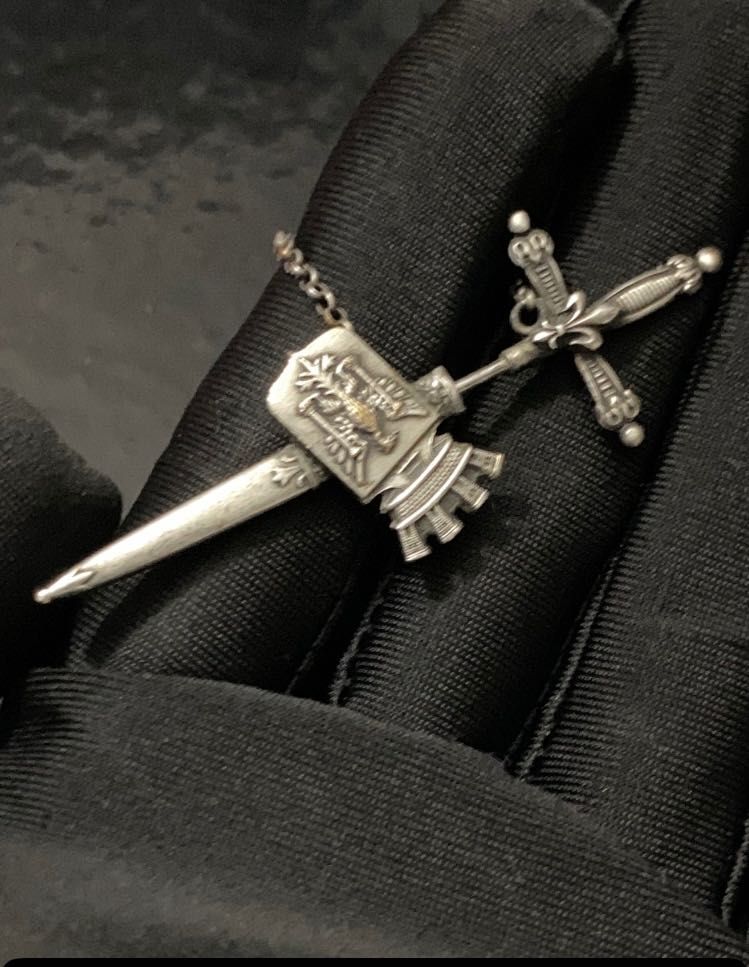 Mini espada antiga
