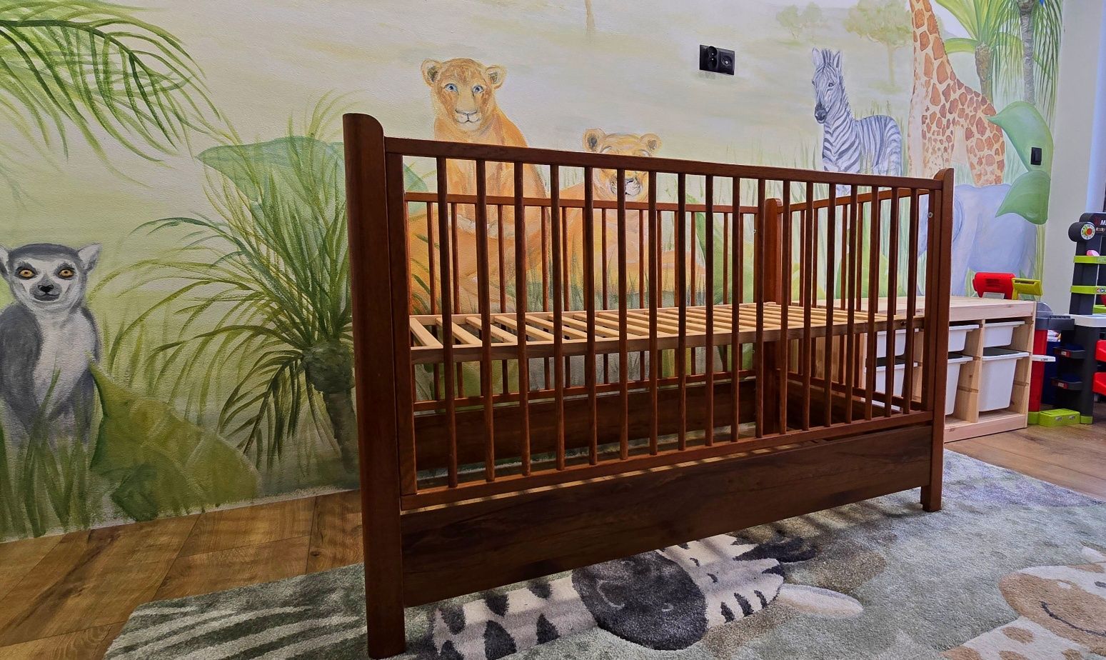 Piękny Zestaw Mebli dziecięco - młodzieżowy łóżeczko niemowląt 70x140