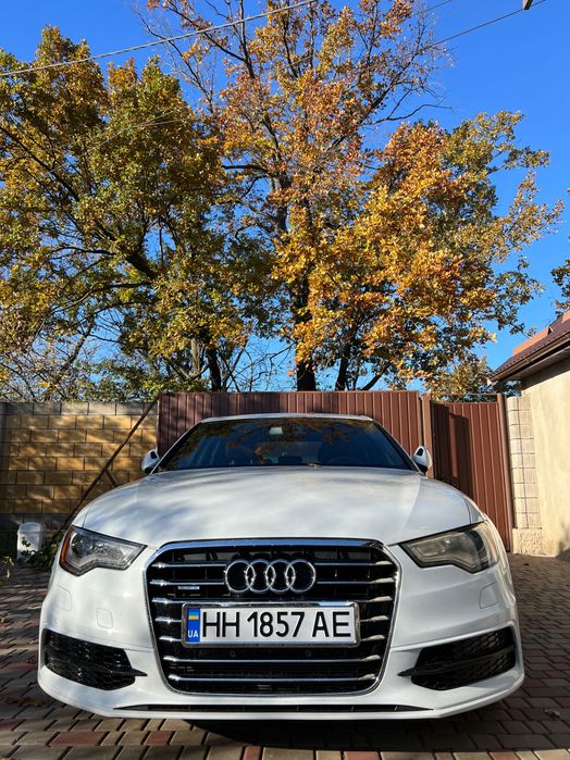 Продам свой автомобиль Audi A6 2015