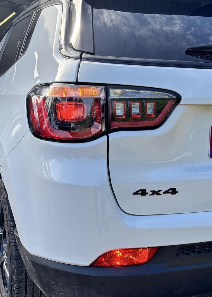 Jeep Compaass radio FCA-R1 LOW polski parzyste fale mgla kierunki
