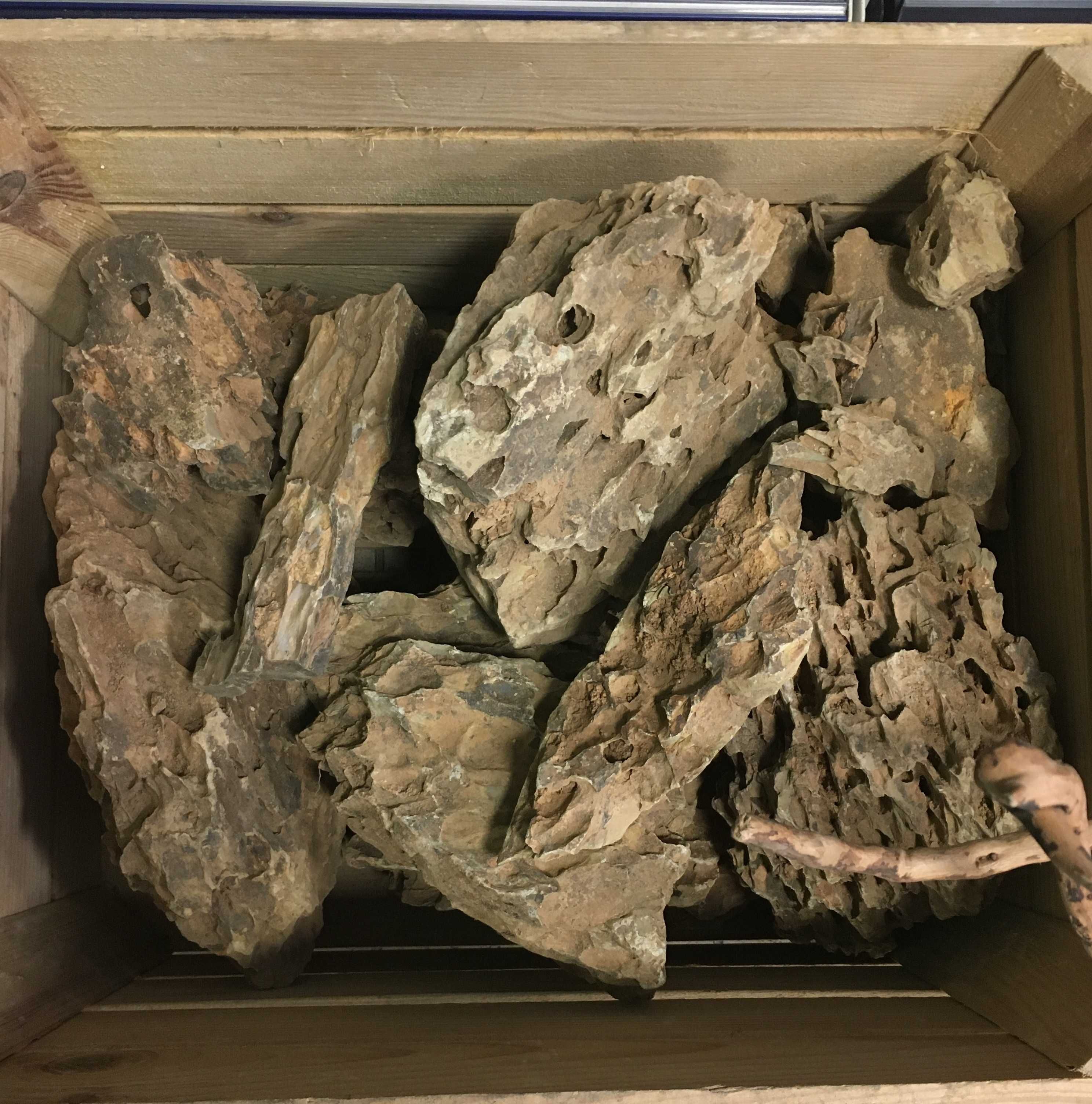 Naturalna skała do akwarium Dragon Stone - smocza skała - nowa 1kg