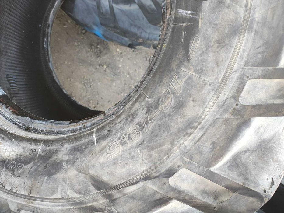 Opony przemysłowe 18-19.5 Dunlop Stabilarge Mecalac Merlo Manitou