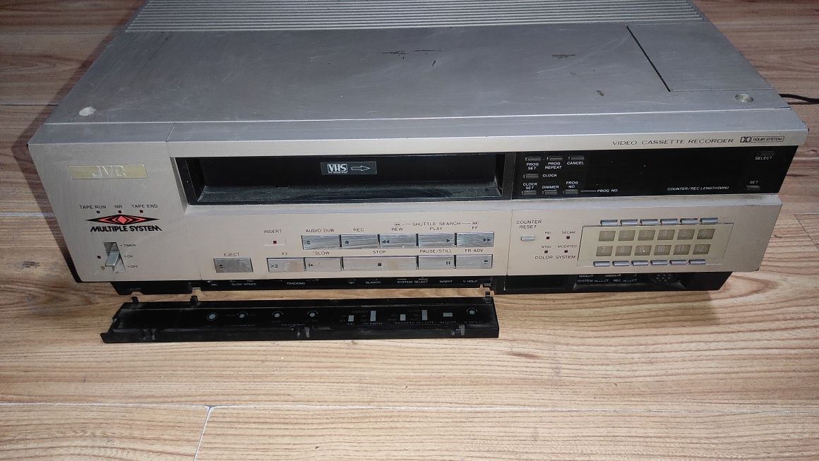 Видеомагнитофон JVC 7600 MS