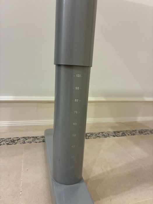 Secretaria de Madeira ajustavel IKEA - 80cm x 60cm