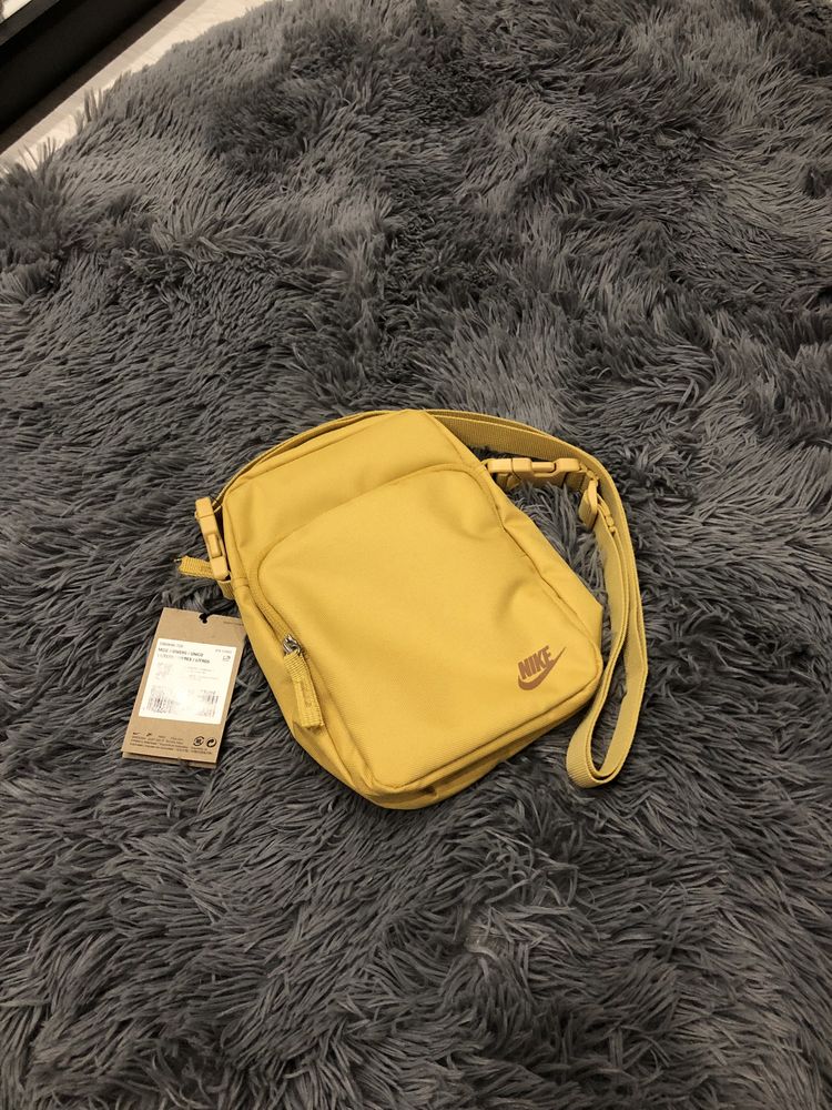 Сумка Nike Heritage Crossbody