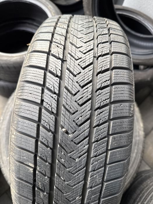 Шини резина 205/55/17 r17 Gripmax комплект зимні