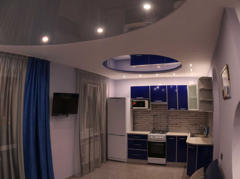 Сдам СВОЮ 1 комн. кв. прямо возле ст.метро 23 августа .