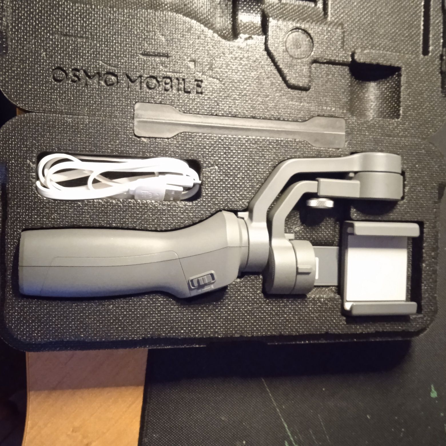 Стабілізатор для камери новий DJI Osmo Mobile