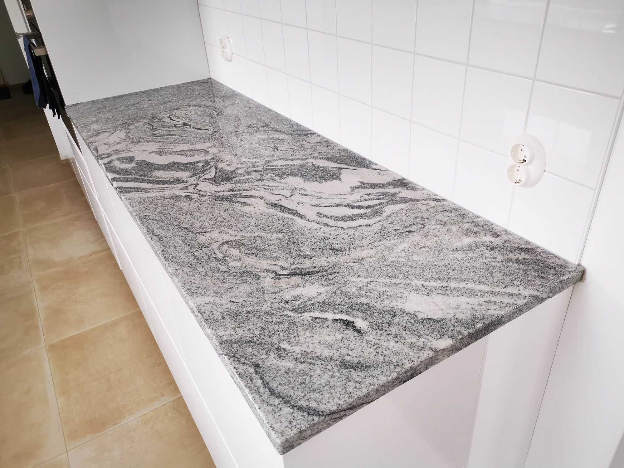 Parapety kamienne granitowe, różne kolory, parapet gr 3cm, producent