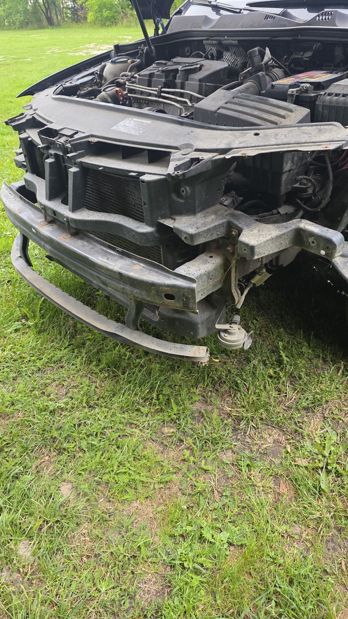 Pas Przedni Chłodnice Wentylator Passat B6 2006r 1.9 tdi 105km