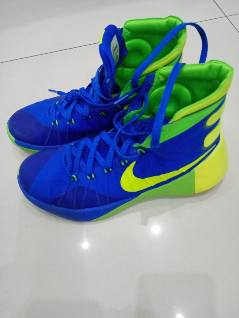 Nike Hyperdunk, stan bardzo dobry